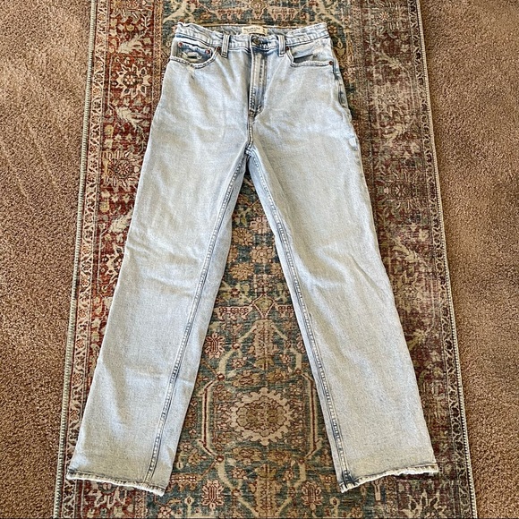 Abercrombie & Fitch Denim - Abercrombie & Fitch ultra high rise ankle straight jeans